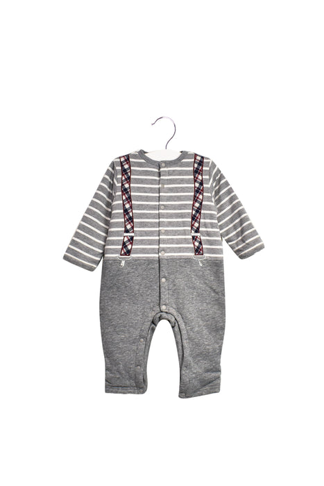 A Grey Long Sleeve Jumpsuits from Chickeeduck in size 12-18M for boy. (Front View)