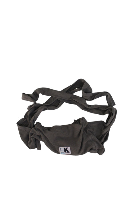 A Grey Baby Carriers from Baby K'tan in size O/S for neutral. (Front View)