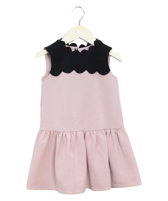 A Pink Sleeveless Dresses from Victoria Beckham Target in size 3T for girl. (Front View)