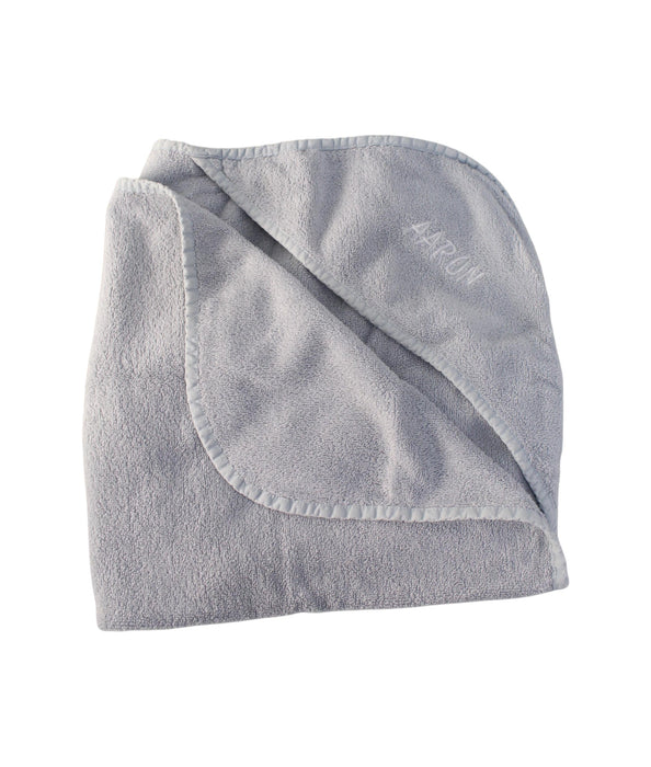 A Grey Towels from Mori in size O/S for neutral. (Front View)