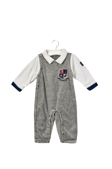 A Grey Long Sleeve Jumpsuits from Chickeeduck in size 12-18M for boy. (Front View)