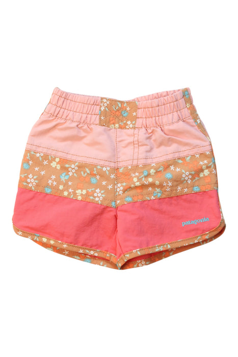 A Multicolour Shorts from Patagonia in size 6-12M for girl. (Front View)