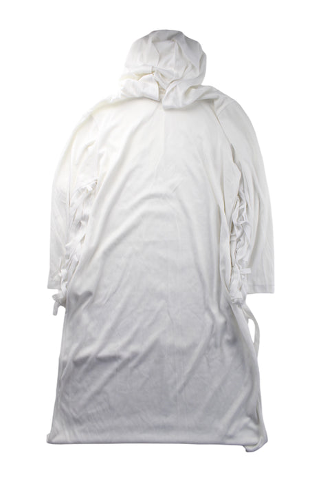 A White Halloween Costumes from Retykle in size 12Y for neutral. (Front View)
