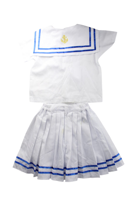 A White Skirt Sets from Retykle in size 10Y for girl. (Back View)