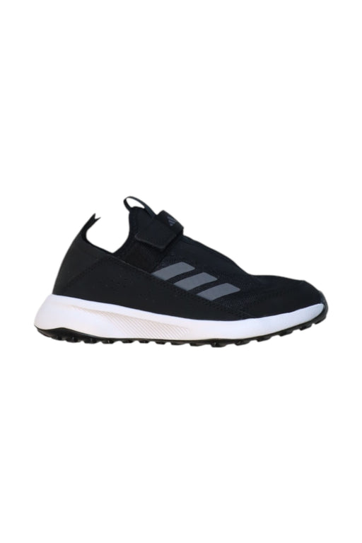 A Black Sneakers from Adidas in size 7Y for boy. (Front View)