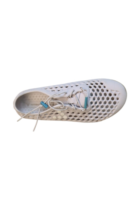 A White Sneakers from Vivobarefoot in size 12Y for boy. (Front View)