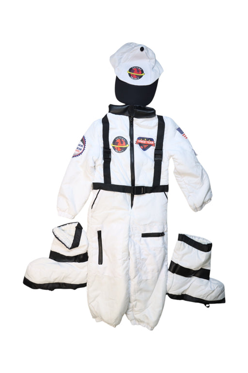 A White Halloween Costumes from Retykle in size 4T for boy. (Front View)