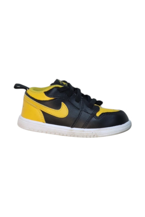 A Yellow Sneakers from Nike in size 3T for boy. (Front View)