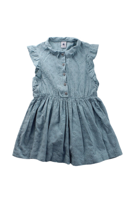 A Blue Sleeveless Dresses from Petit Bateau in size 4T for girl. (Front View)