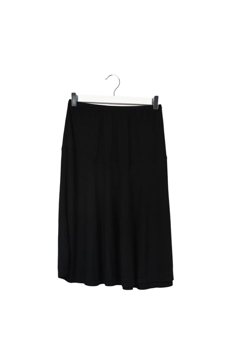 A Black Mid Skirts from Mayarya in size XS for maternity. (Front View)