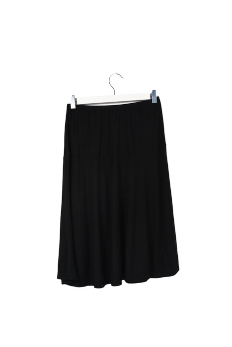 A Black Mid Skirts from Mayarya in size XS for maternity. (Back View)