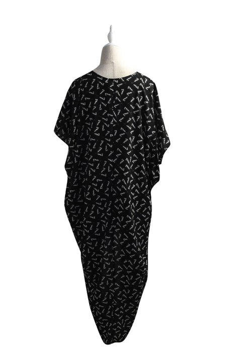 A Black Short Sleeve Tops from Pea in a Pod in size S for maternity. (Back View)