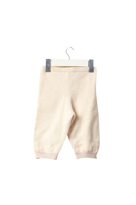A Ivory Casual Pants from Chickeeduck in size 3-6M for neutral. (Back View)