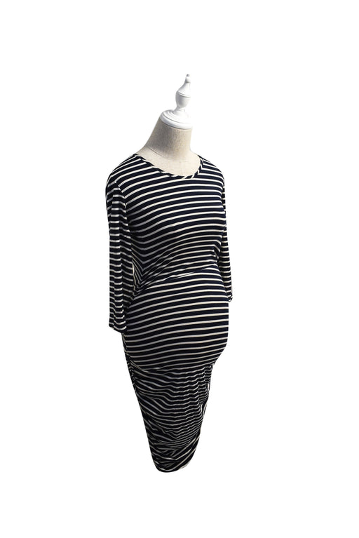A Navy Long Sleeve Dresses from Ingrid & Isabel in size S for maternity. (Front View)