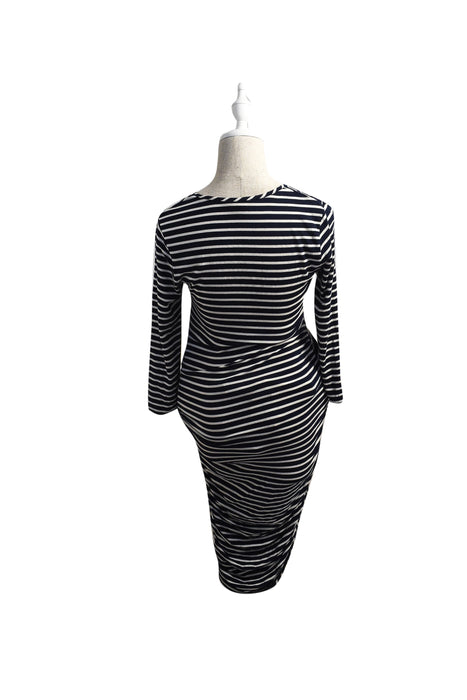 A Navy Long Sleeve Dresses from Ingrid & Isabel in size S for maternity. (Back View)