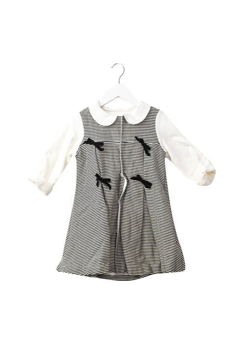 A White Long Sleeve Dresses from Adorarmi in size 3T for girl. (Front View)