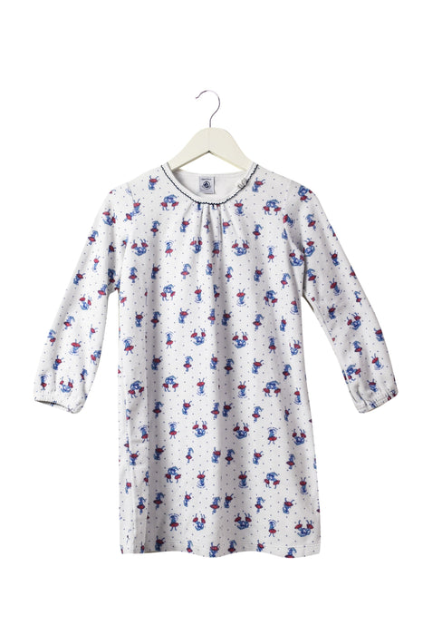 A White Nightgowns from Petit Bateau in size 6T for girl. (Front View)