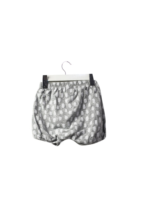 A Grey Shorts from Seed in size 0-3M for girl. (Back View)