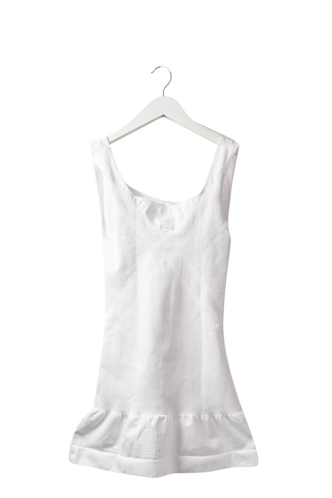 A White Sleeveless Tops from Mayarya in size L for maternity. (Front View)