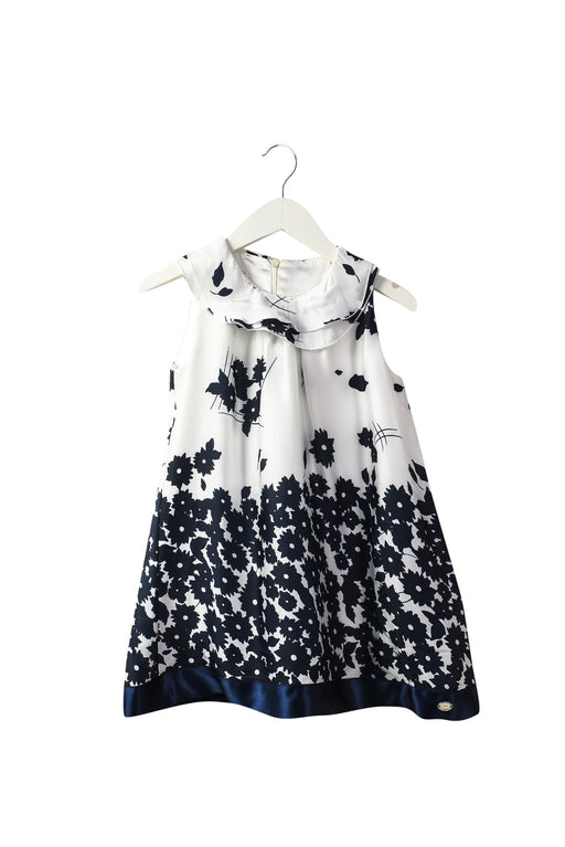 A White Sleeveless Dresses from Byblos in size 3T for girl. (Front View)