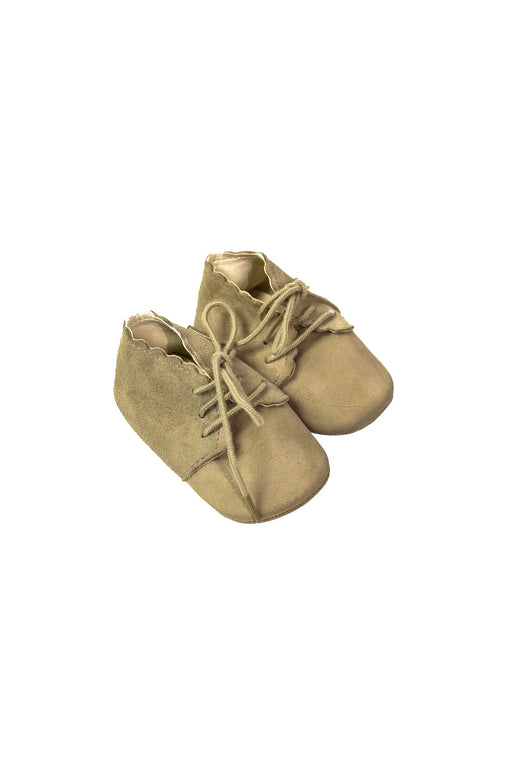 A Ivory Boots & Booties from Les Enfantines in size 0-3M for girl. (Front View)