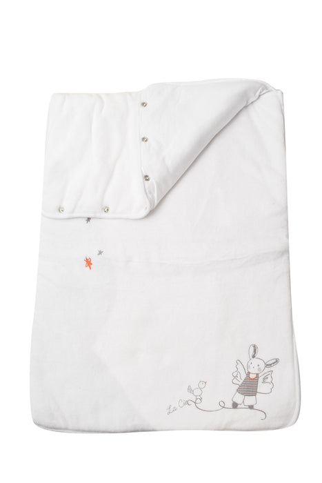 A White Sleepsacs from La Compagnie des Petits in size O/S for neutral. (Front View)