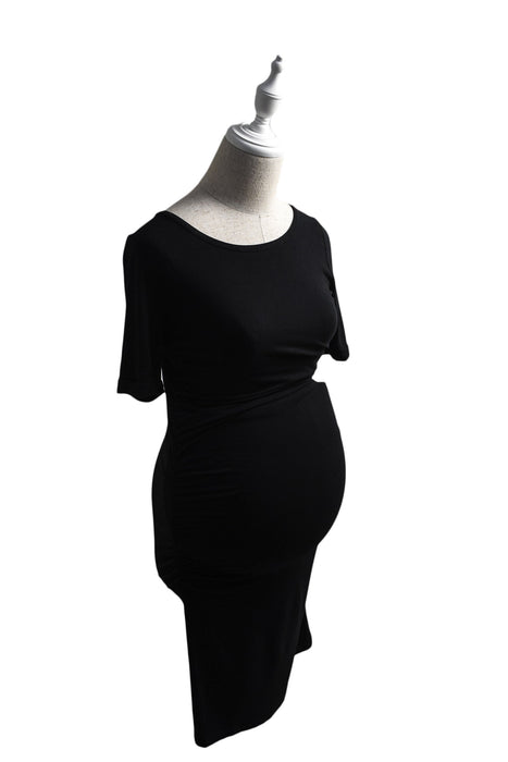 A Black Short Sleeve Dresses from Isabella Oliver in size XS for maternity. (Front View)