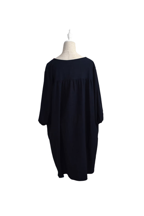 A Navy Long Sleeve Dresses from Gebe in size XL for maternity. (Back View)