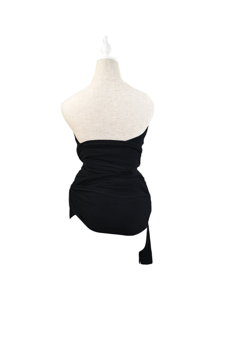 A Black Sleeveless Tops from Isabella Oliver in size XS for maternity. (Back View)