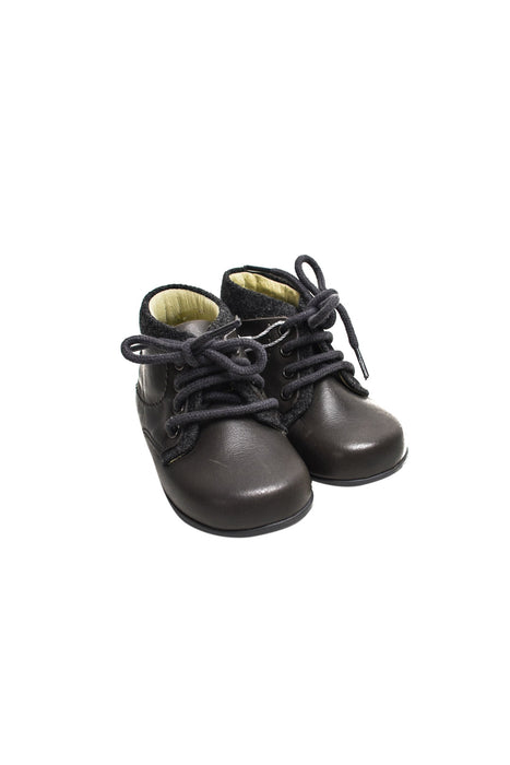 A Brown Boots & Booties from Jacadi in size 12-18M for girl. (Front View)