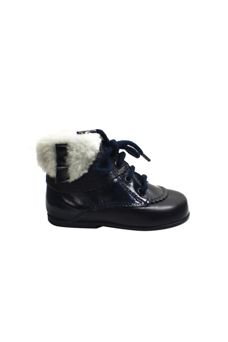 A Black Boots & Booties from Jacadi in size 12-18M for girl. (Back View)