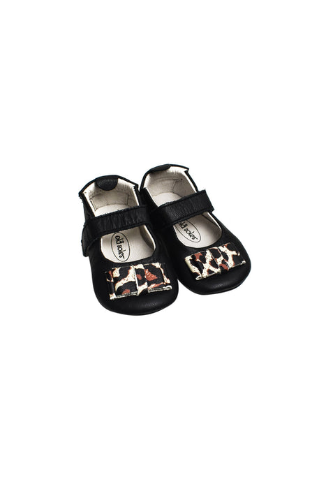 A Black Flats from Old Soles in size 3-6M for girl. (Front View)