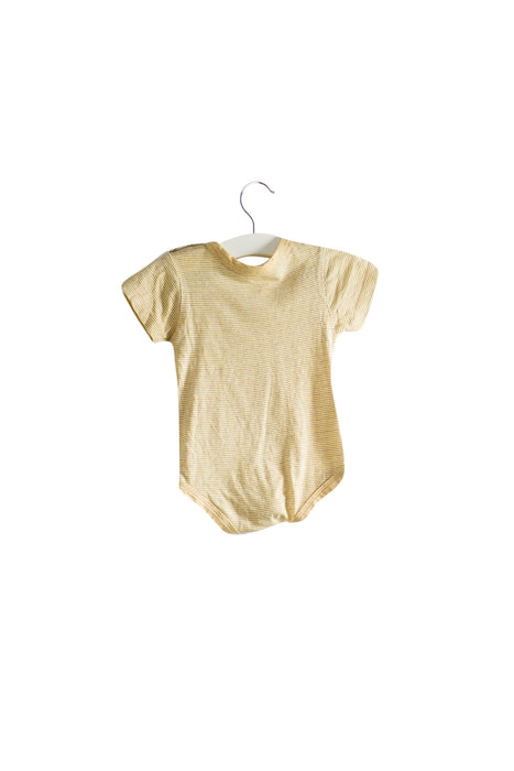 A Beige Short Sleeve Bodysuits from Natures Purest in size 3-6M for boy. (Back View)