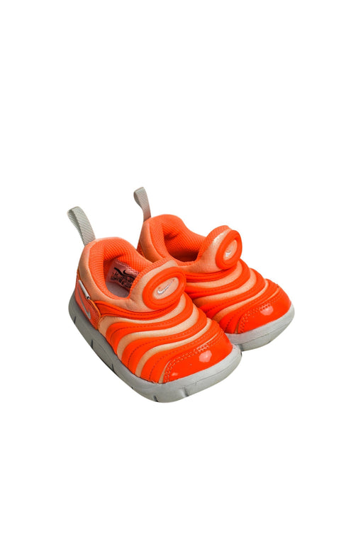 A Orange Sneakers from Nike in size 18-24M for neutral. (Front View)