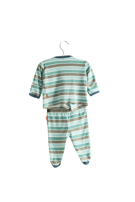 A Green Pyjama Sets from Magnificent Baby in size Newborn for girl. (Back View)