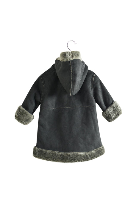 A Grey Coats from La Compagnie des Petits in size 18-24M for girl. (Back View)