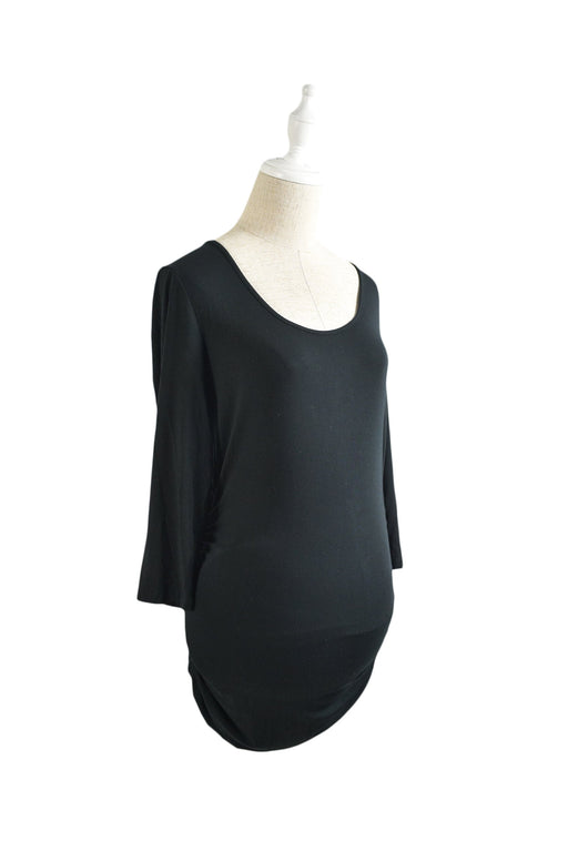 A Black Long Sleeve Tops from Ingrid & Isabel in size L for maternity. (Front View)