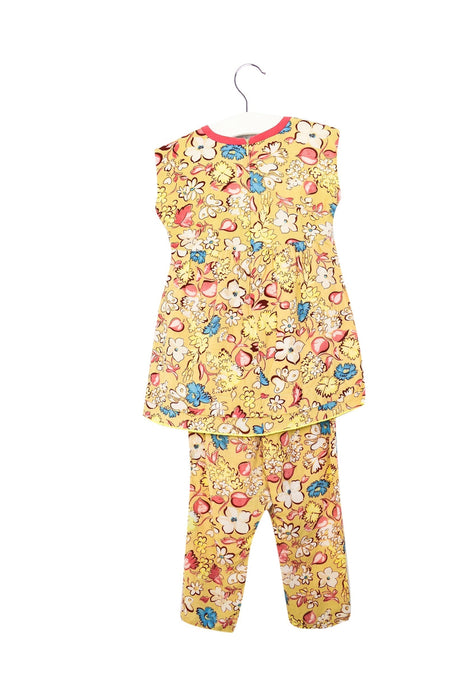 A Beige Pants Sets from Little Marc Jacobs in size 2T for girl. (Back View)