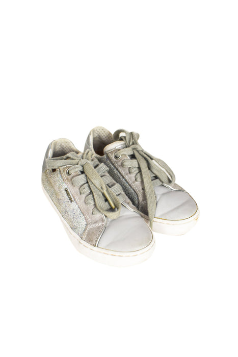 A Grey Sneakers from Geox in size 5T for girl. (Front View)