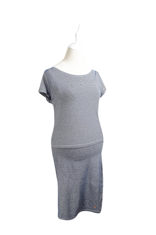 A  Short Sleeve Dresses from Floressa in size S for maternity. (Front View)