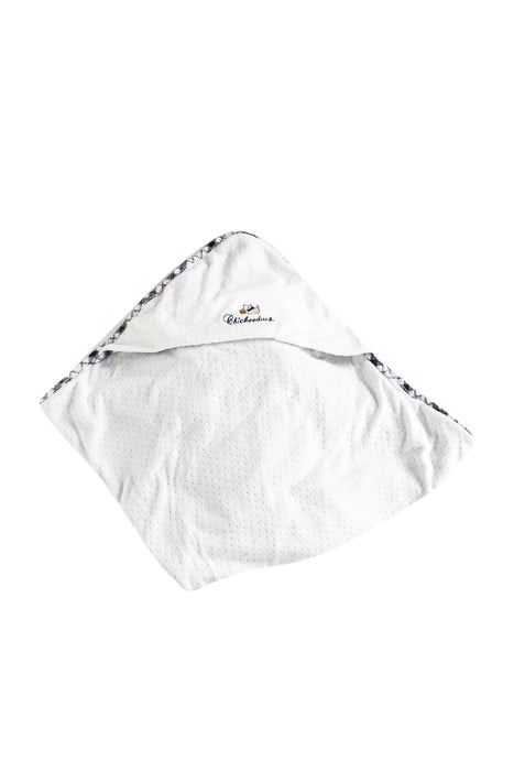 A Navy Blankets from Chickeeduck in size O/S for boy. (Front View)