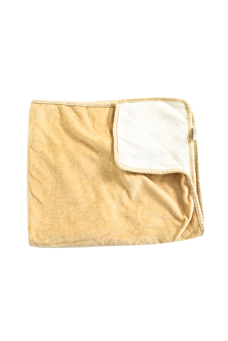A Beige Blankets from Natures Purest in size O/S for neutral. (Front View)