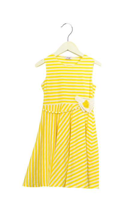 A Yellow Sleeveless Dresses from Il Gufo in size 4T for girl. (Front View)