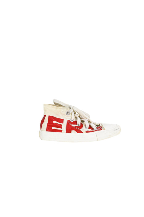 A Ivory Sneakers from Converse in size 4T for neutral. (Back View)