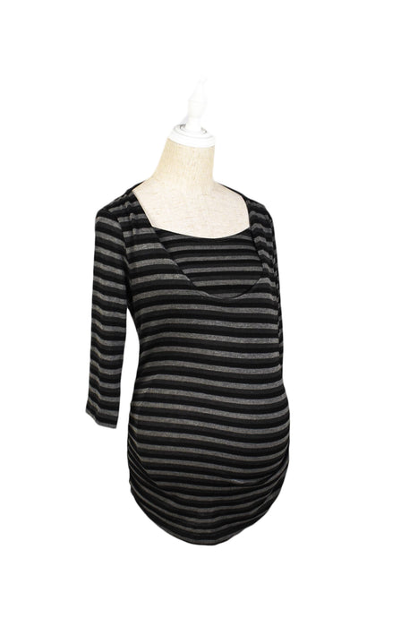 A Black Long Sleeve Tops from Japanese Weekend in size S for maternity. (Front View)