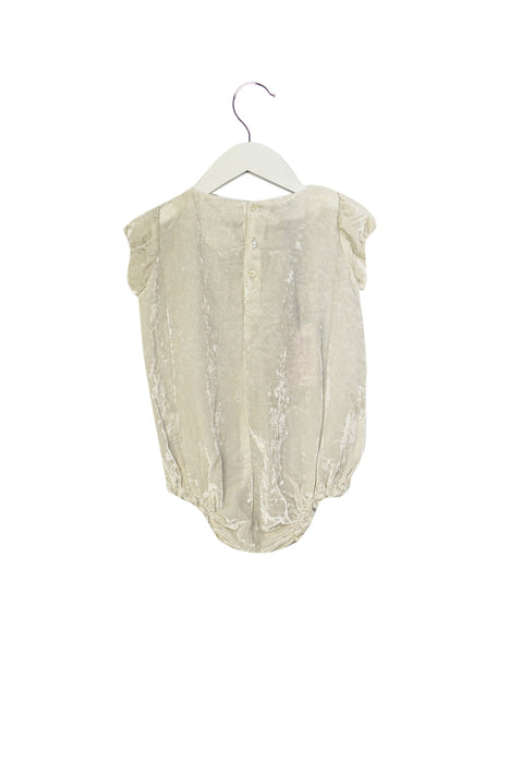 A Grey Short Sleeve Bodysuits from Velveteen in size 12-18M for girl. (Back View)