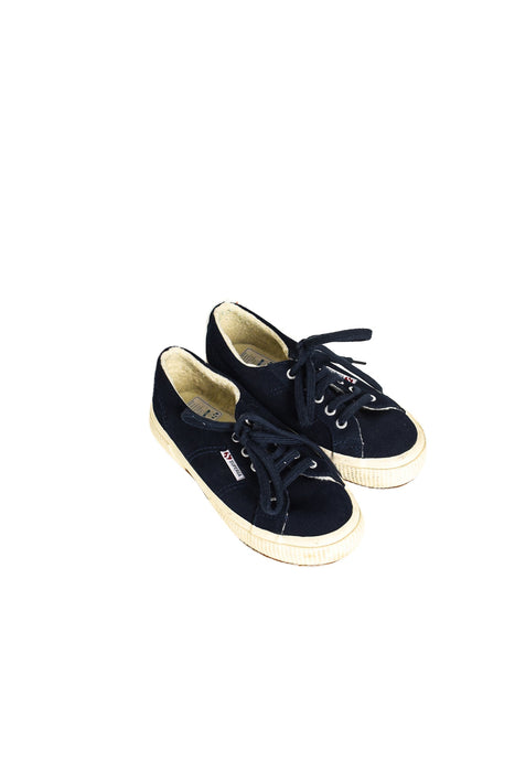 A Navy Sneakers from Superga in size 6T for neutral. (Front View)