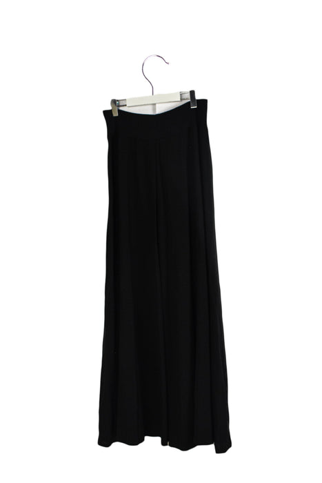 A Black Long Skirts from Agnes b. in size  for maternity. (Back View)