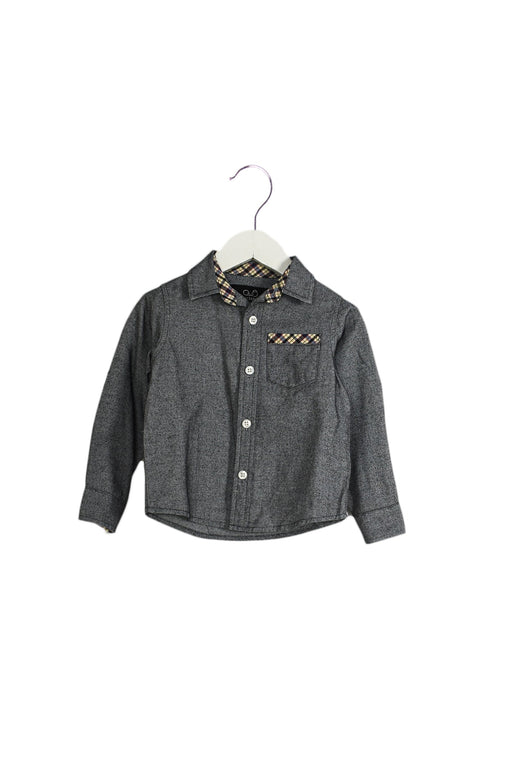 A Grey Shirts from Chickeeduck in size 12-18M for boy. (Front View)