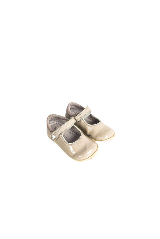 A Grey Flats from Start-Rite in size 12-18M for girl. (Front View)